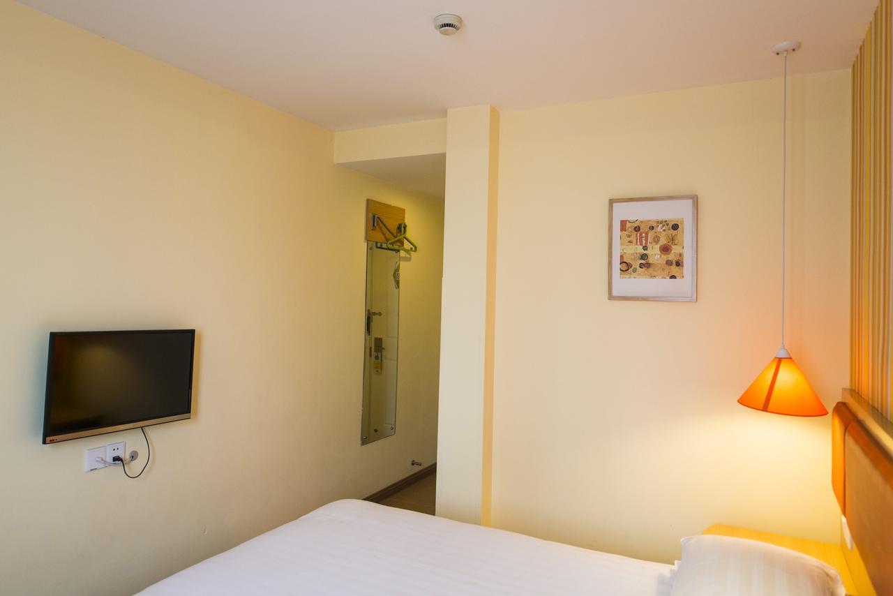 Home Inn Beijing Capital Airport Shunyi Екстер'єр фото